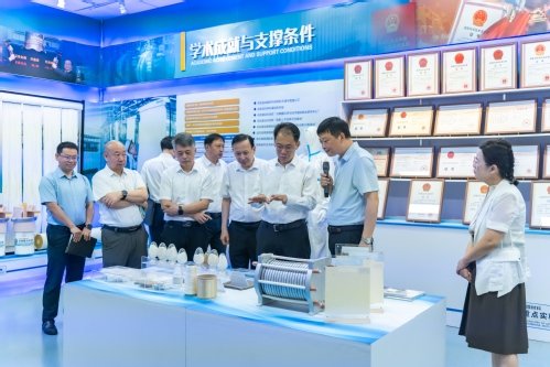 相关文章市教委副主任罗延安